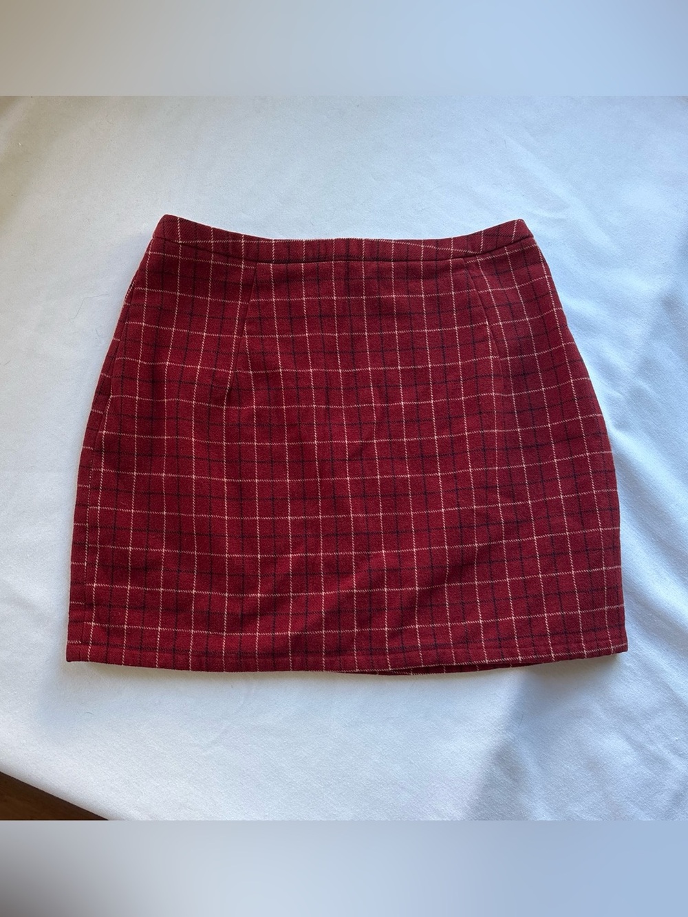 Women's Red Plaid Mini Skirt - Classic Check Pattern